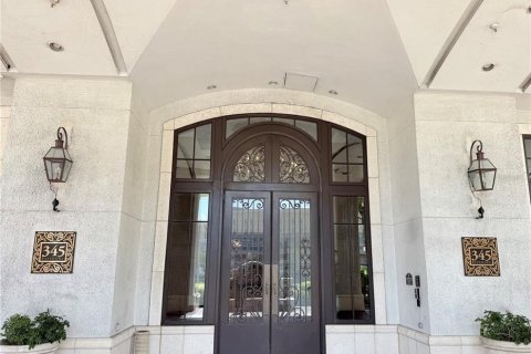 Apartamento en alquiler en Tampa, Florida, 2 dormitorios, 94.95 m2 № 1899157 - foto 1
