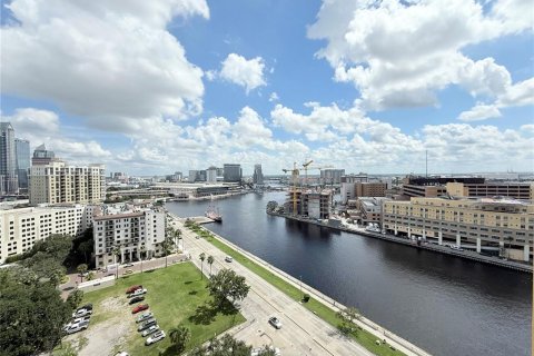 Apartamento en alquiler en Tampa, Florida, 2 dormitorios, 94.95 m2 № 1899157 - foto 2