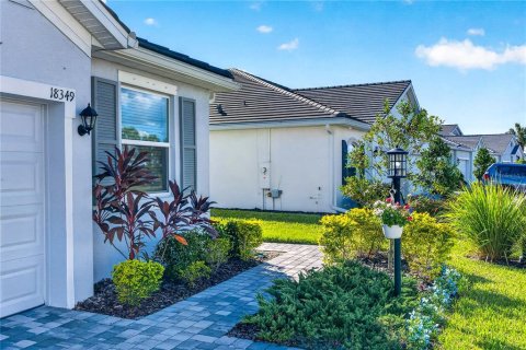 Casa en venta en Lakewood Ranch, Florida, 3 dormitorios, 145.76 m2 № 2386552 - foto 4
