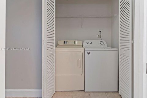Copropriété à louer à Boynton Beach, Floride: 2 chambres, 82.13 m2 № 2388063 - photo 12
