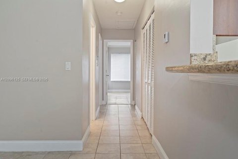 Copropriété à louer à Boynton Beach, Floride: 2 chambres, 82.13 m2 № 2388063 - photo 11