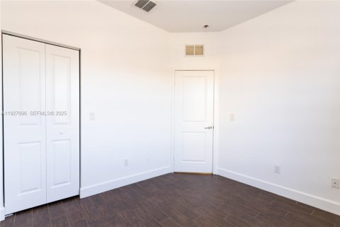 Villa ou maison à vendre à Tamarac, Floride: 3 chambres, 150.32 m2 № 1988522 - photo 21