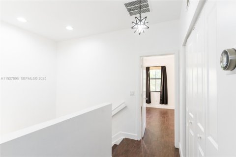 Villa ou maison à vendre à Tamarac, Floride: 3 chambres, 150.32 m2 № 1988522 - photo 12