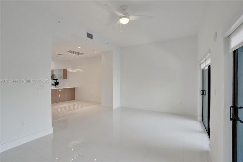 Townhouse in Pompano Beach, Florida 3 bedrooms, 177.16 sq.m. № 1981409 - photo 24
