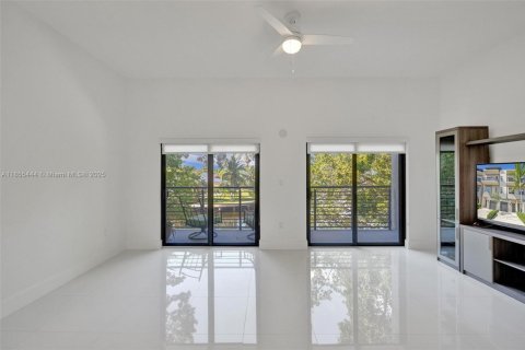 Townhouse in Pompano Beach, Florida 3 bedrooms, 177.16 sq.m. № 1981409 - photo 20