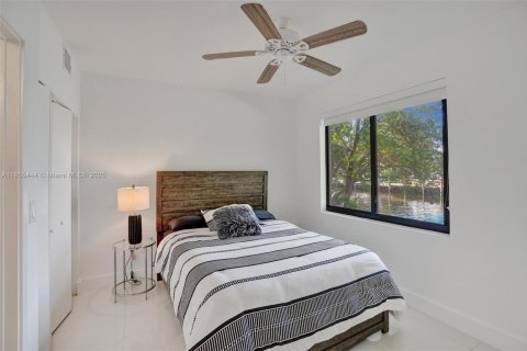 Townhouse in Pompano Beach, Florida 3 bedrooms, 177.16 sq.m. № 1981409 - photo 5