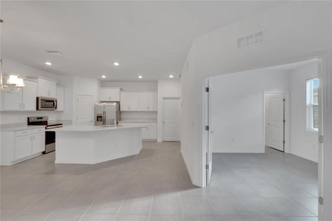 Casa en alquiler en Plant City, Florida, 3 dormitorios, 140.56 m2 № 2285636 - foto 10