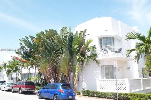 Купить кондоминиум в Майами-Бич, Флорида 1 спальня, 45.06м2, № 1952864 - фото 1