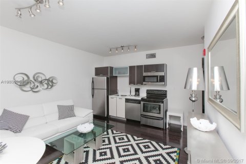 Купить кондоминиум в Майами-Бич, Флорида 1 спальня, 45.06м2, № 1952864 - фото 10