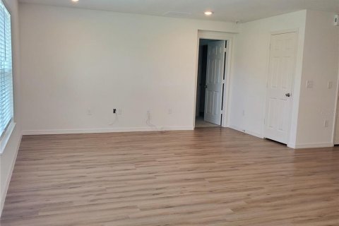 Villa ou maison à louer à Clermont, Floride: 3 chambres, 161.93 m2 № 2109250 - photo 7