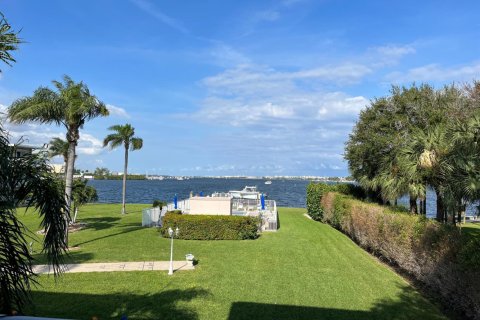 Copropriété à louer à Lantana, Floride: 2 chambres, 83.52 m2 № 2193465 - photo 3