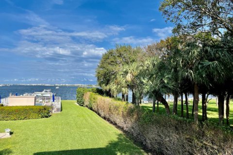 Copropriété à louer à Lantana, Floride: 2 chambres, 83.52 m2 № 2193465 - photo 8