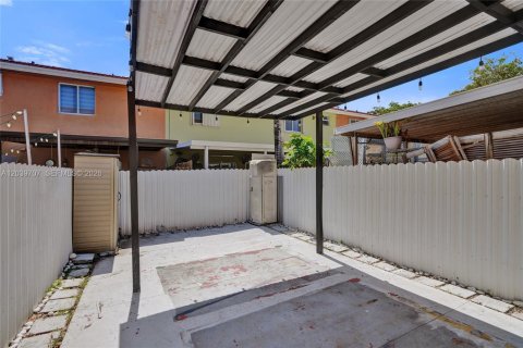 Condominio en alquiler en Miami, Florida, 2 dormitorios, 86.21 m2 № 2086148 - foto 29