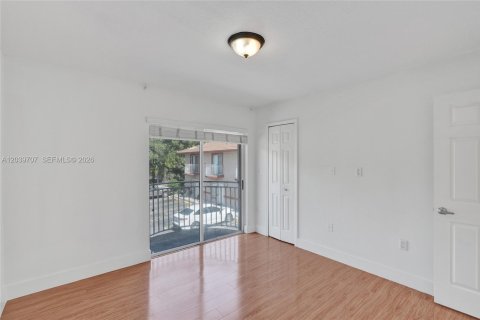 Condominio en alquiler en Miami, Florida, 2 dormitorios, 86.21 m2 № 2086148 - foto 22