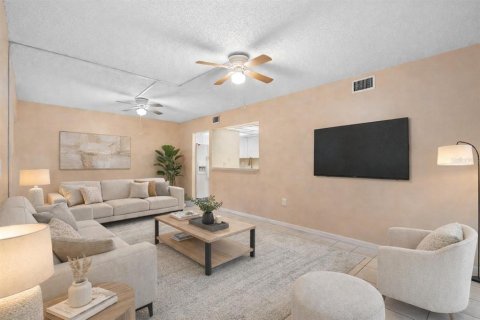 Condominio en venta en Deltona, Florida, 2 dormitorios, 83.33 m2 № 2144664 - foto 18