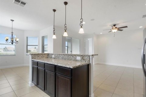 Casa en alquiler en Kissimmee, Florida, 4 dormitorios, 209.12 m2 № 2092721 - foto 12