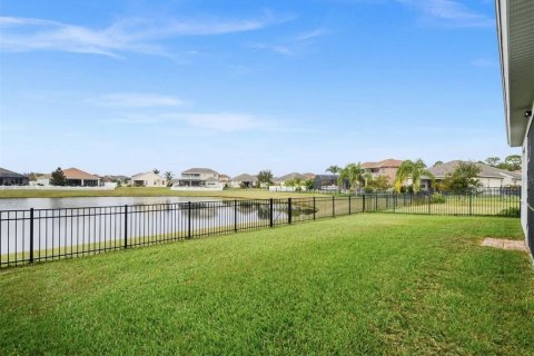 Casa en alquiler en Kissimmee, Florida, 4 dormitorios, 209.12 m2 № 2092721 - foto 18