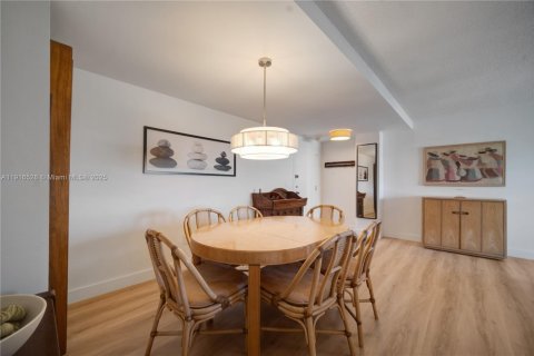 Снять в аренду кондоминиум в Ки-Бискейн, Флорида 2 спальни, 102.66м2, № 1972025 - фото 13