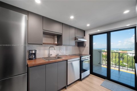 Снять в аренду кондоминиум в Ки-Бискейн, Флорида 2 спальни, 102.66м2, № 1972025 - фото 14