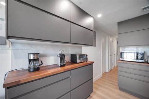 Снять в аренду кондоминиум в Ки-Бискейн, Флорида 2 спальни, 102.66м2, № 1972025 - фото 15