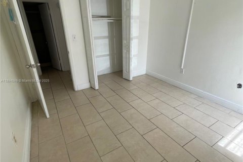 Copropriété à louer à Miami, Floride: 3 chambres, 95.13 m2 № 1947403 - photo 23