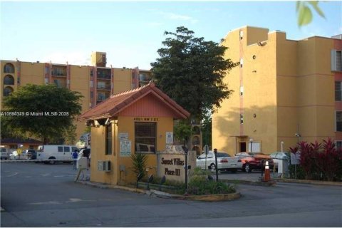 Copropriété à louer à Miami, Floride: 3 chambres, 95.13 m2 № 1947403 - photo 27