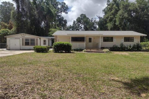House in Anthony, Florida 3 bedrooms, 144 sq.m. № 1740848 - photo 1