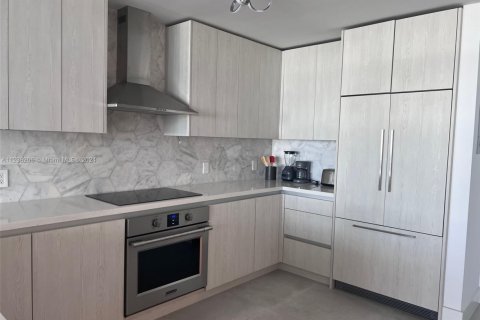 Copropriété à louer à Miami Beach, Floride: 2 chambres, 80.36 m2 № 1977204 - photo 4