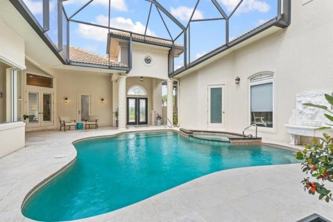 House in Palm Coast, Florida 4 bedrooms, 396.79 sq.m. № 1913784 - photo 16