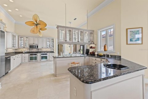 House in Palm Coast, Florida 4 bedrooms, 396.79 sq.m. № 1913784 - photo 29