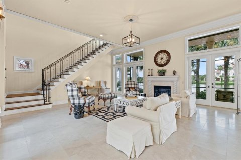 House in Palm Coast, Florida 4 bedrooms, 396.79 sq.m. № 1913784 - photo 20