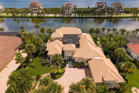 House in Palm Coast, Florida 4 bedrooms, 396.79 sq.m. № 1913784 - photo 6