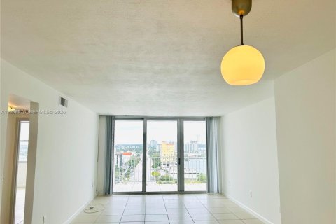 Купить кондоминиум в Норт-Бей-Виллидж, Флорида 1 спальня, 87.33м2, № 2042227 - фото 10