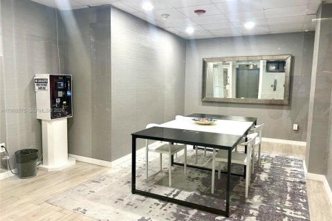 Купить кондоминиум в Норт-Бей-Виллидж, Флорида 1 спальня, 87.33м2, № 2042227 - фото 25