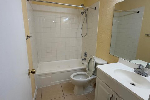 Touwnhouse à louer à Plantation, Floride: 2 chambres, 87.14 m2 № 2181648 - photo 17