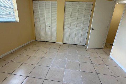 Touwnhouse à louer à Plantation, Floride: 2 chambres, 87.14 m2 № 2181648 - photo 11