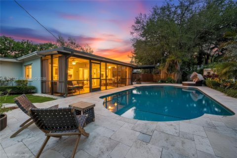 Casa en venta en Miami, Florida, 4 dormitorios, 177.72 m2 № 2063046 - foto 2