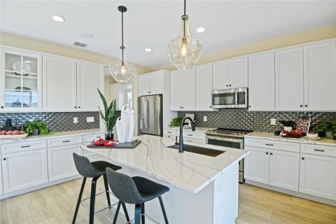 Villa ou maison à vendre à Winter Haven, Floride: 5 chambres, 281.49 m2 № 2205571 - photo 6