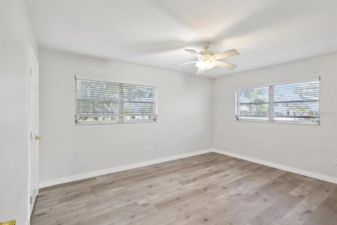 Casa en venta en New Port Richey, Florida, 2 dormitorios, 158.86 m2 № 1836879 - foto 8