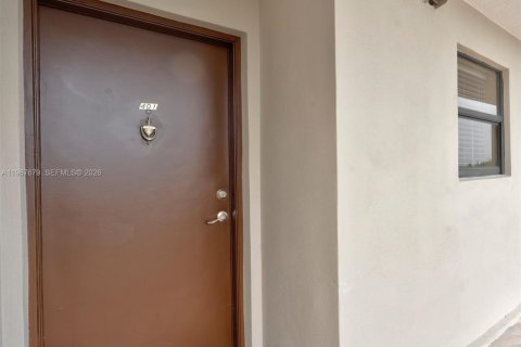 Condo à Miami, Floride, 2 chambres  № 2029730