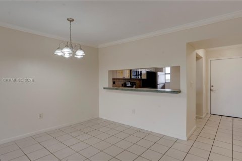 Copropriété à louer à Miami, Floride: 2 chambres, 94.2 m2 № 2029730 - photo 8