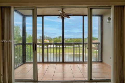 Copropriété à louer à Miami, Floride: 2 chambres, 94.2 m2 № 2029730 - photo 26