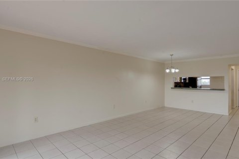 Copropriété à louer à Miami, Floride: 2 chambres, 94.2 m2 № 2029730 - photo 7
