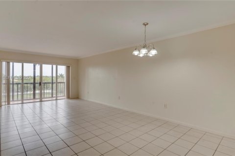 Copropriété à louer à Miami, Floride: 2 chambres, 94.2 m2 № 2029730 - photo 5