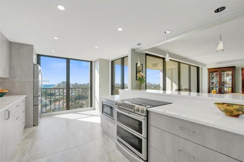 Купить кондоминиум в Форт-Лодердейл, Флорида 2 спальни, 139.35м2, № 1972904 - фото 3