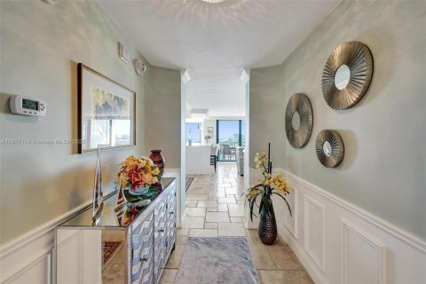 Купить кондоминиум в Форт-Лодердейл, Флорида 2 спальни, 139.35м2, № 1972904 - фото 14