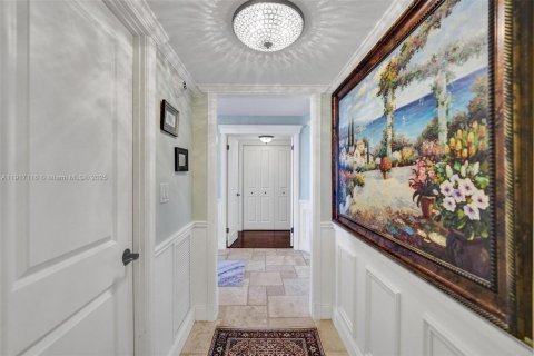 Купить кондоминиум в Форт-Лодердейл, Флорида 2 спальни, 139.35м2, № 1972904 - фото 15