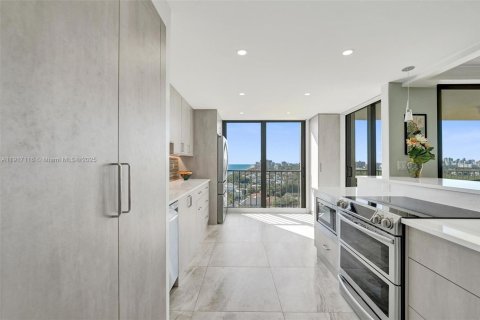 Купить кондоминиум в Форт-Лодердейл, Флорида 2 спальни, 139.35м2, № 1972904 - фото 2