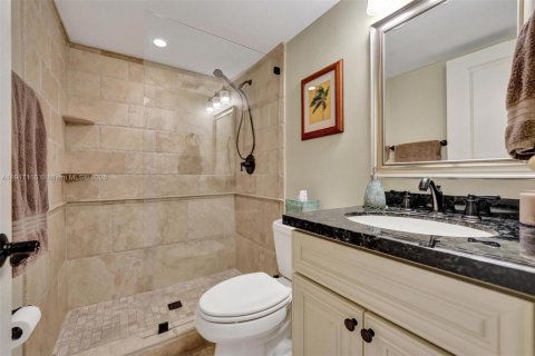 Купить кондоминиум в Форт-Лодердейл, Флорида 2 спальни, 139.35м2, № 1972904 - фото 25