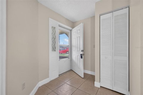 House in Kissimmee, Florida 3 bedrooms, 237.83 sq.m. № 2277186 - photo 5